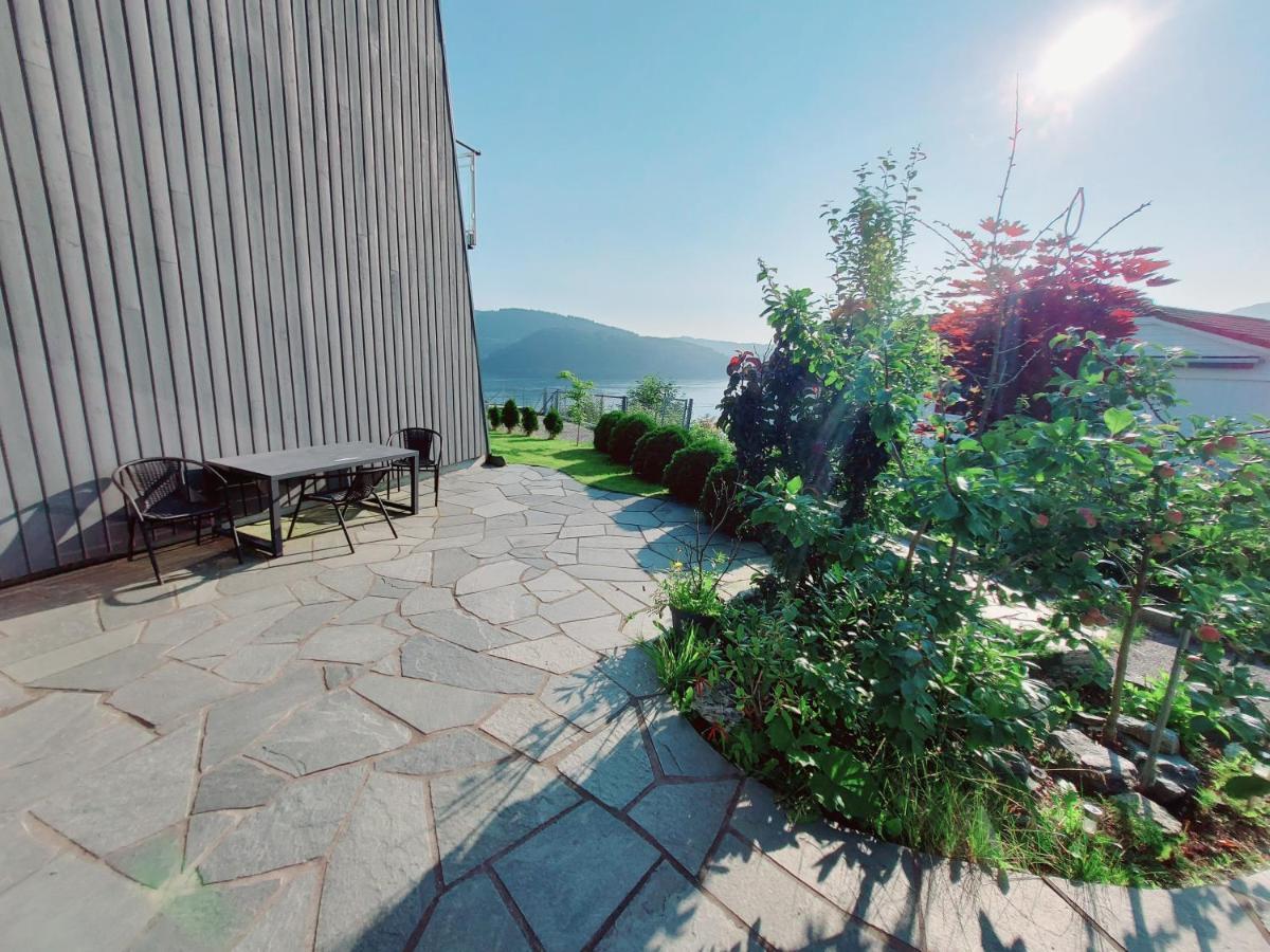 Bjornestrand Fjordside View เบอร์เกน ภายนอก รูปภาพ