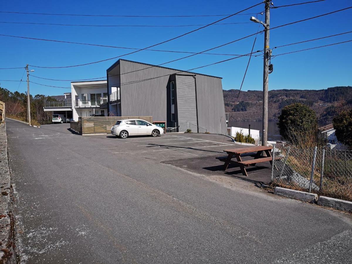 Bjornestrand Fjordside View เบอร์เกน ภายนอก รูปภาพ
