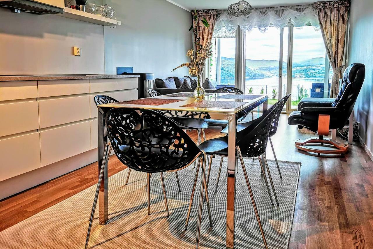 Bjornestrand Fjordside View เบอร์เกน ภายนอก รูปภาพ