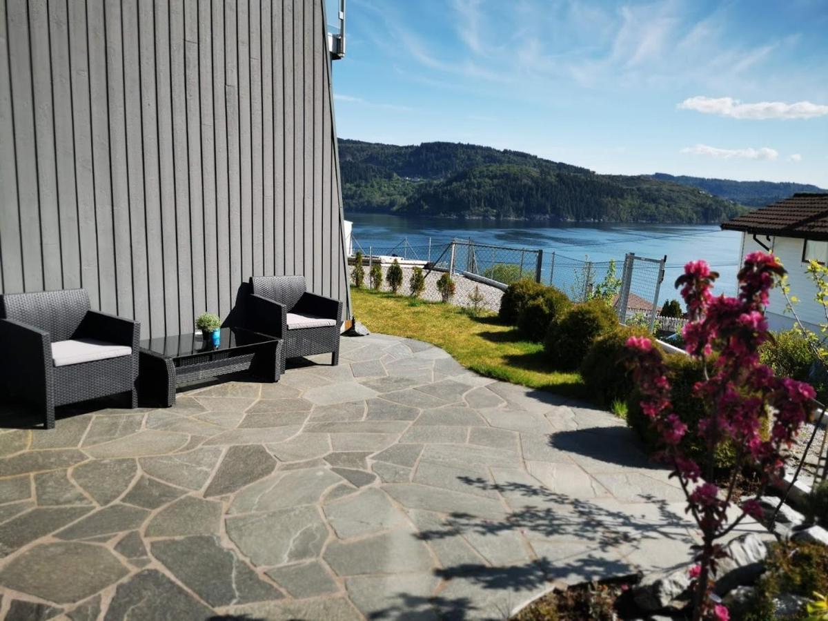 Bjornestrand Fjordside View เบอร์เกน ภายนอก รูปภาพ