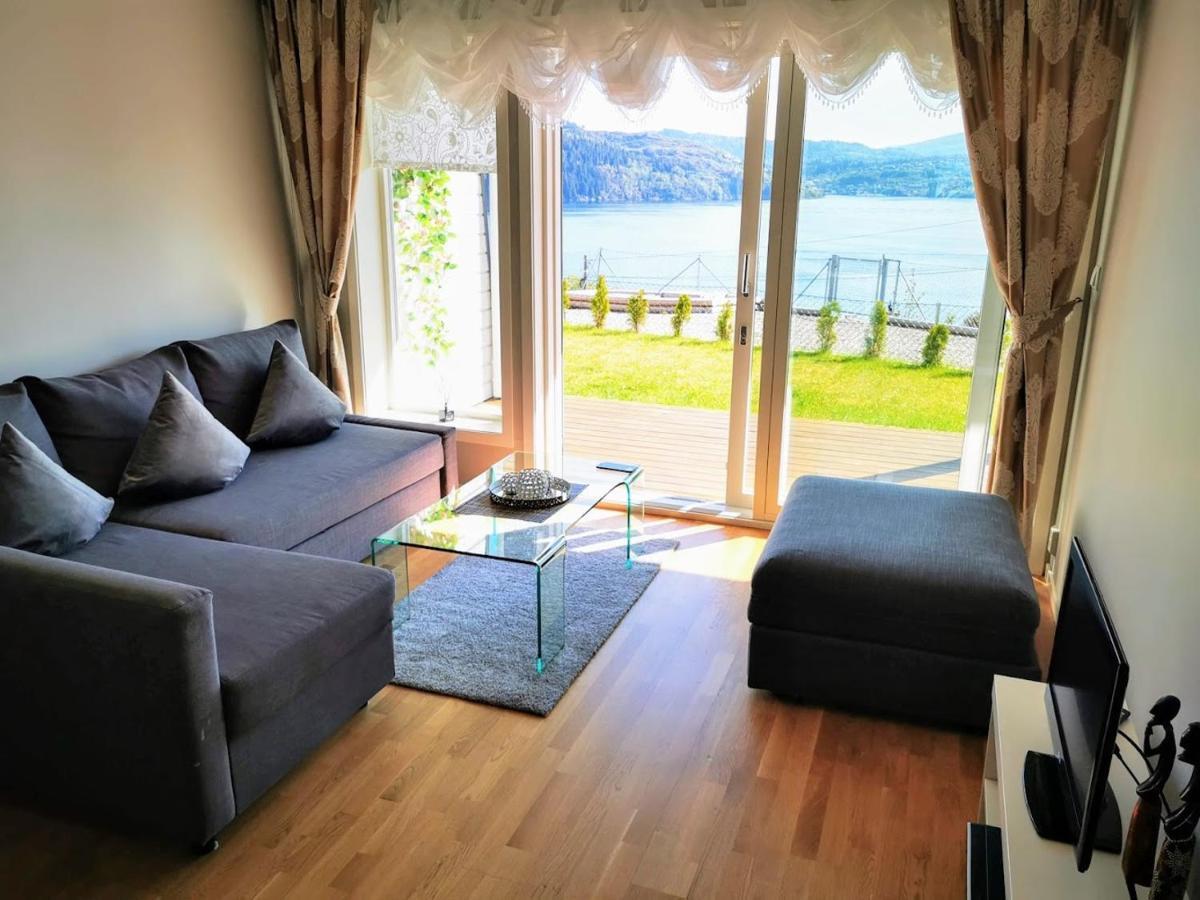Bjornestrand Fjordside View เบอร์เกน ภายนอก รูปภาพ